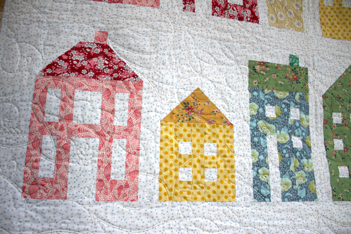 Tilda Houses Ombre Quilt